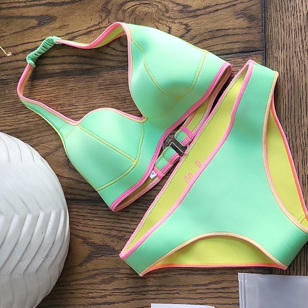 Neoprene reversible swimsuit
